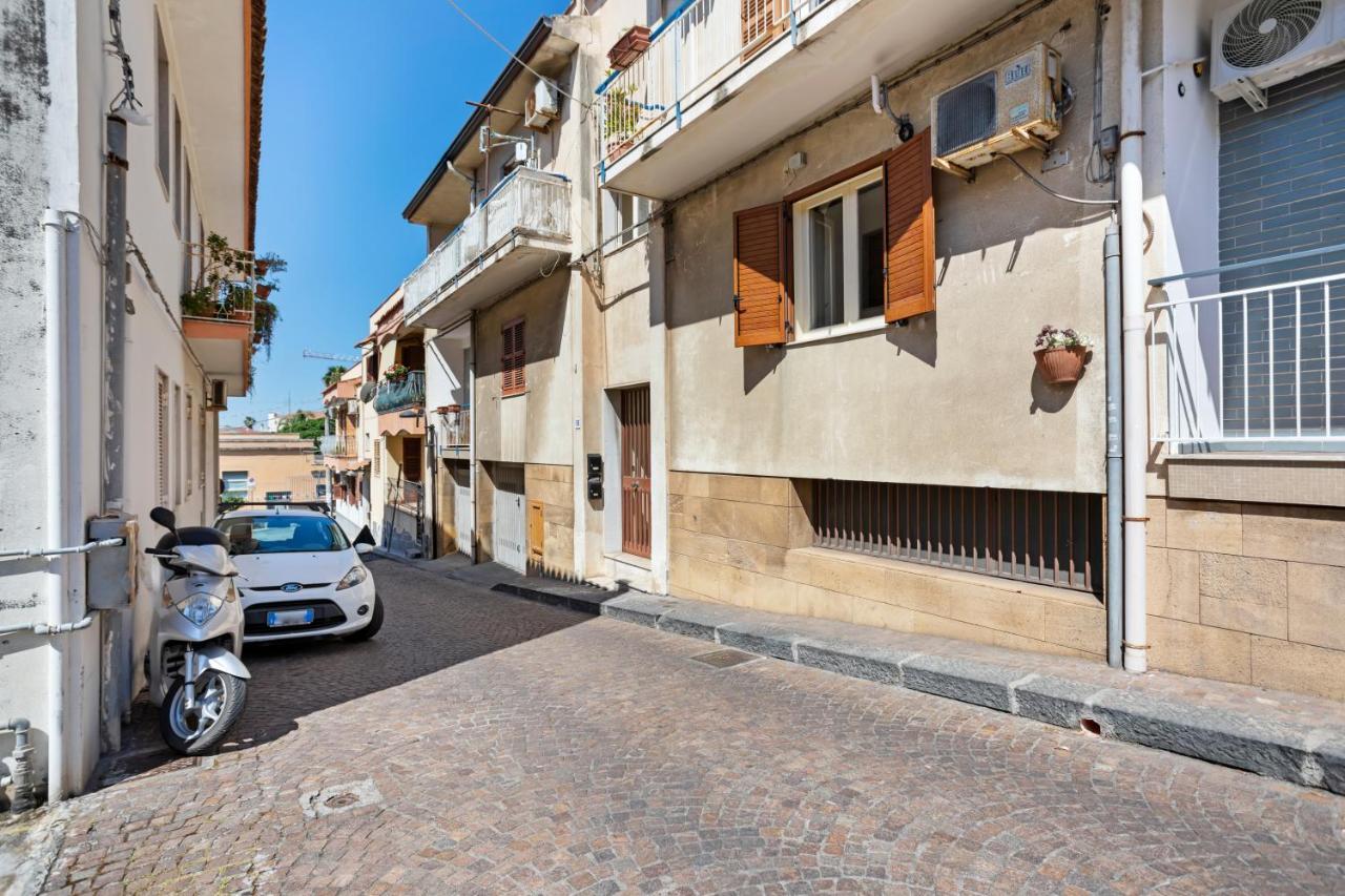 Tra Il Centro E Il Mare Apartment Con Terrazzo Aci Castello Exterior photo